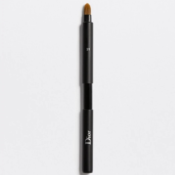 dior retractable lip brush